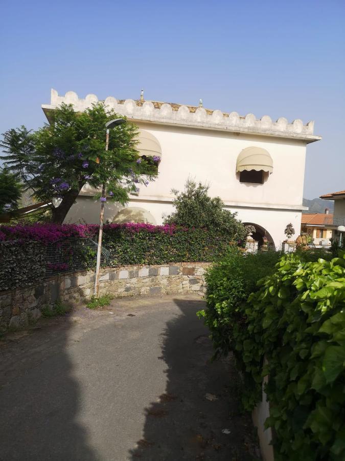 Villa Alkantara Таормина Екстериор снимка